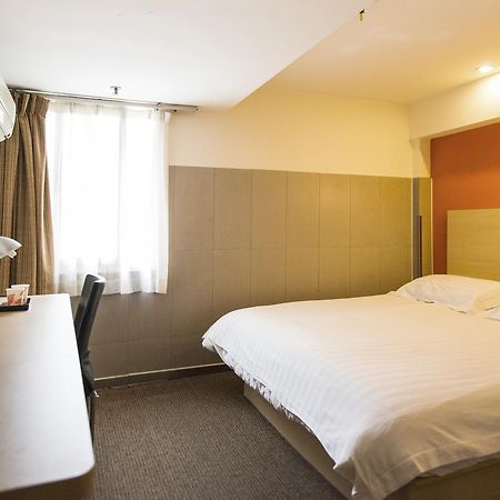 Motel Chongqing Jiefangbai Hongyadong Pedestrian Street 외부 사진