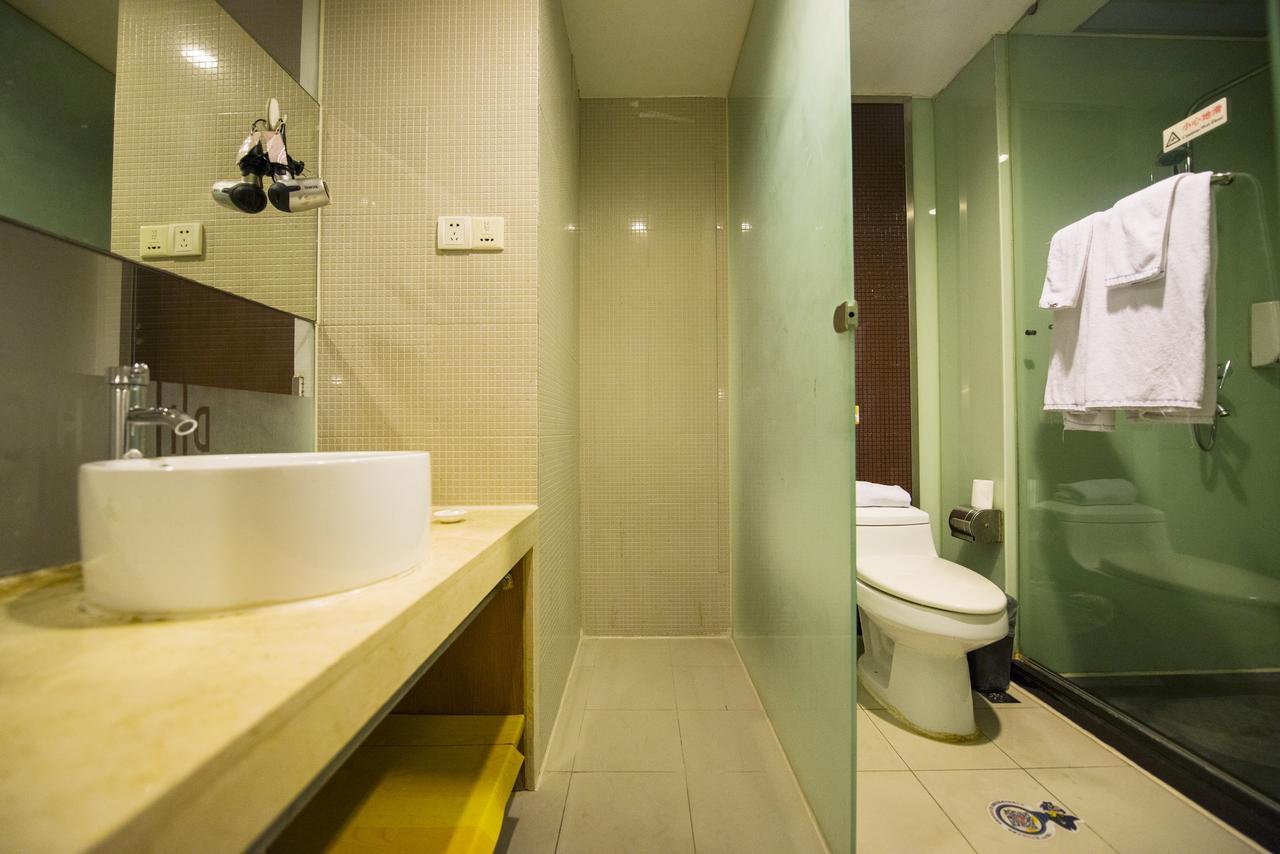 Motel Chongqing Jiefangbai Hongyadong Pedestrian Street 외부 사진