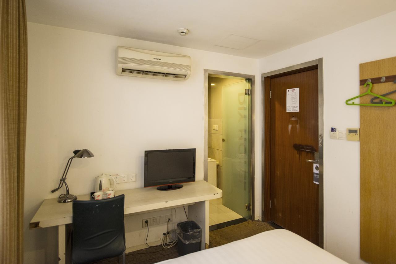 Motel Chongqing Jiefangbai Hongyadong Pedestrian Street 외부 사진